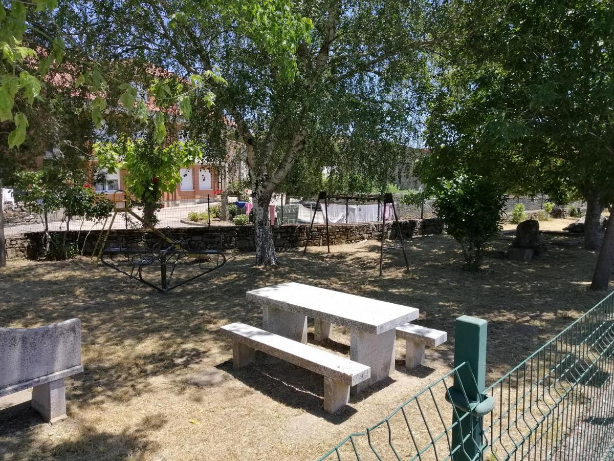 Hotel Rural Lajafriz Fornillos de Aliste Luaran gambar